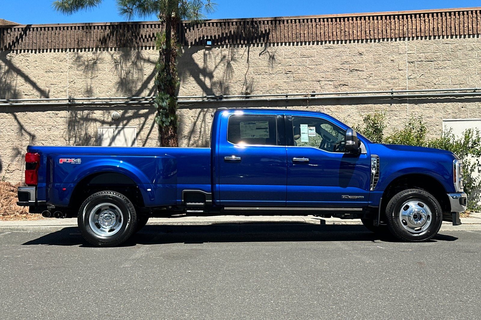 2026 Ford F-350SD Lariat DRW