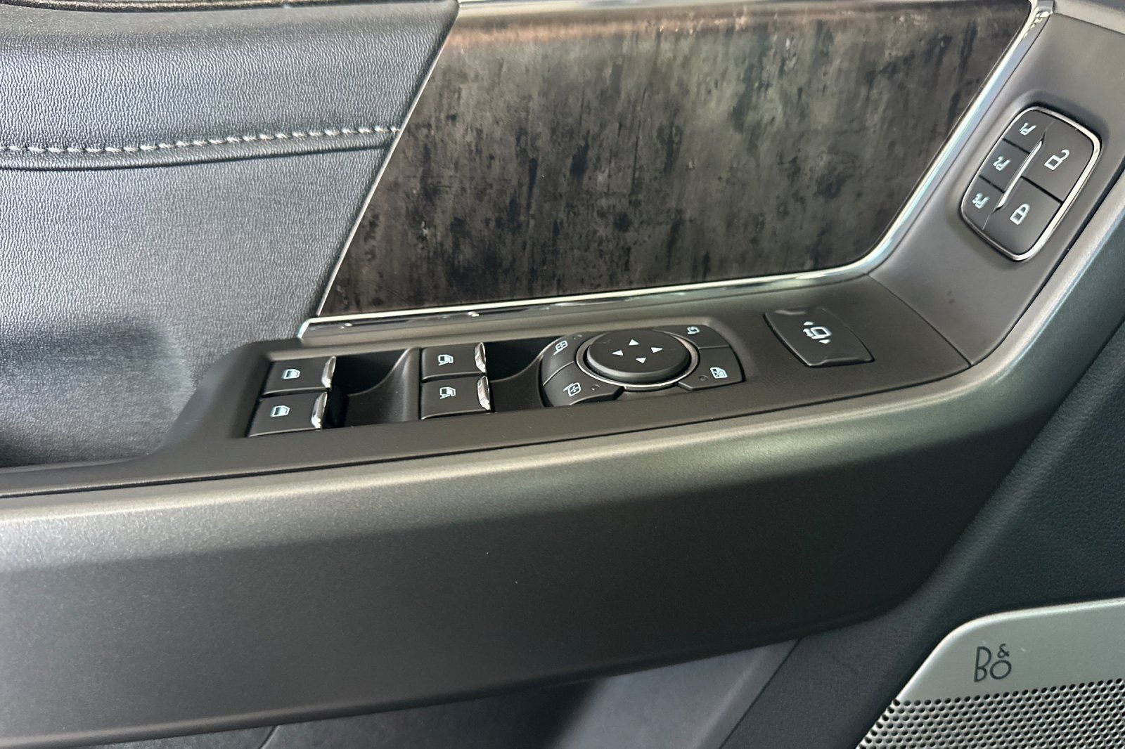 2025 Ford F-350SD Lariat DRW