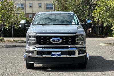 2025 Ford F-350SD Lariat DRW