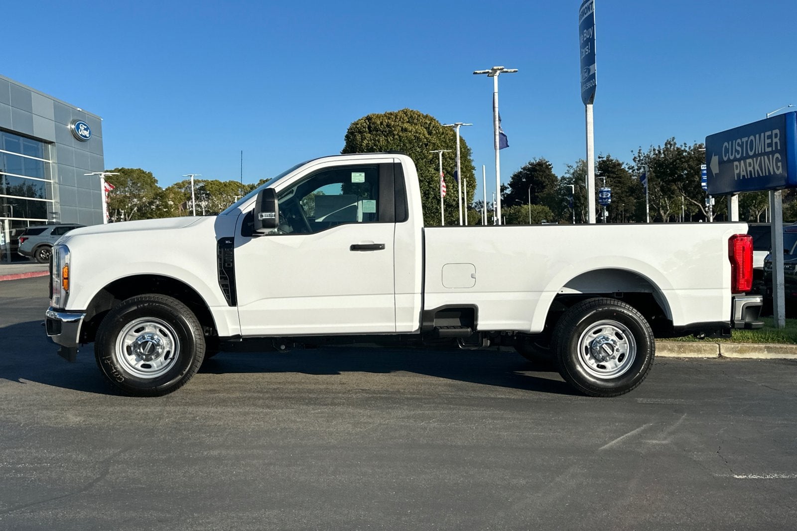 2027 Ford F-250SD F-250® XL