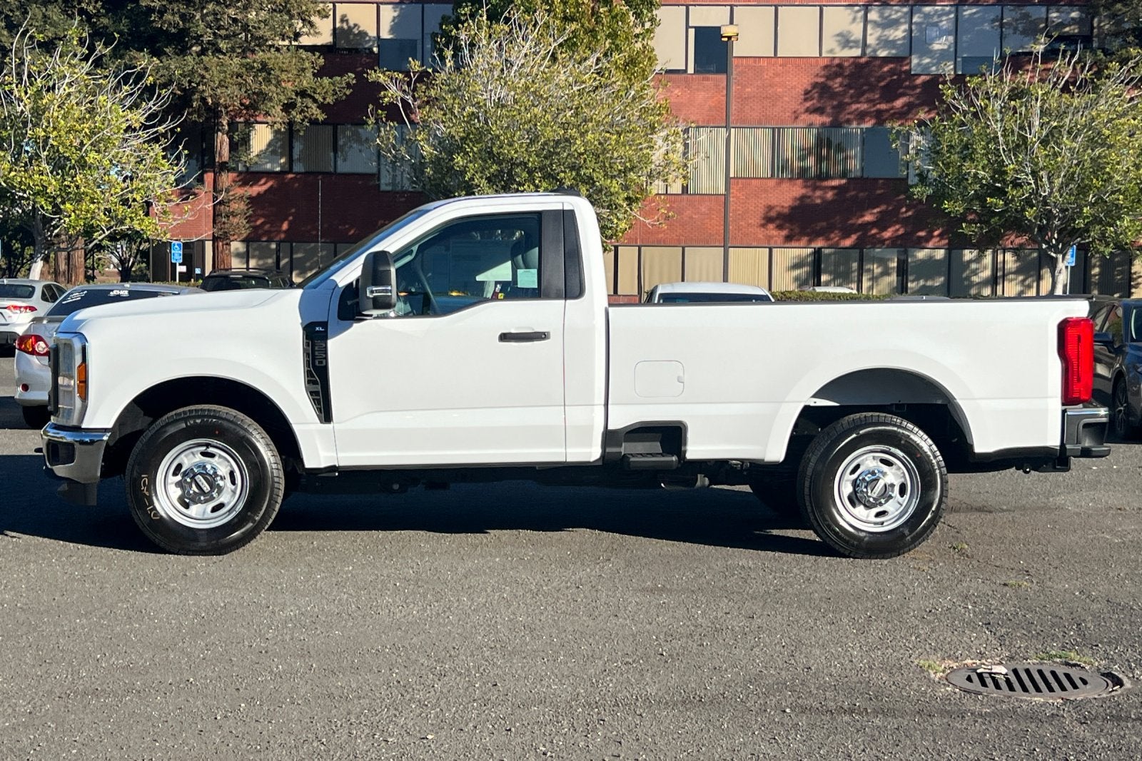 2027 Ford F-250SD F-250® XL