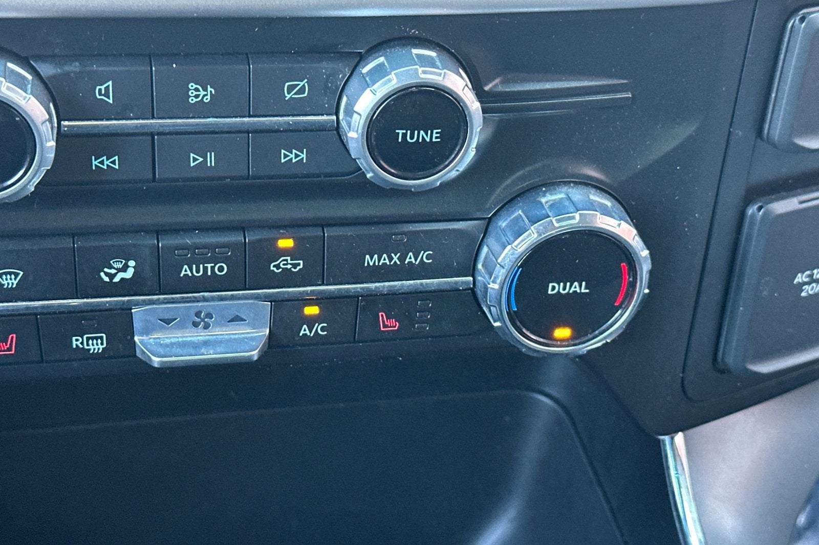2023 Ford F-150 Lightning Pro