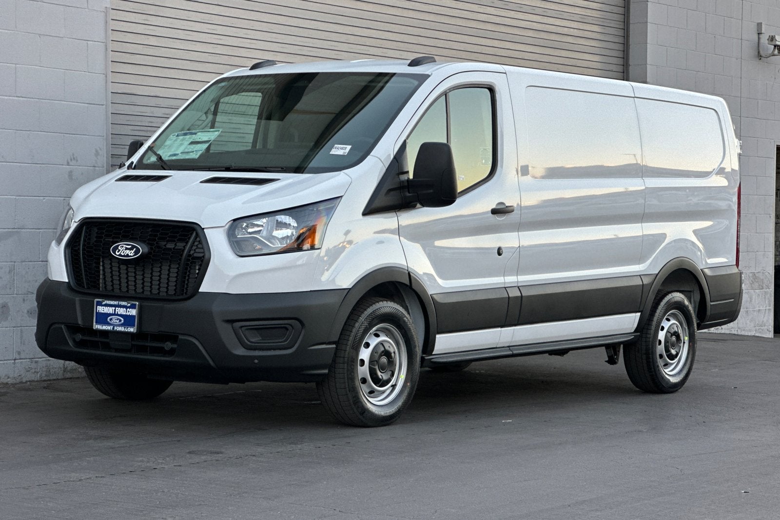 2027 Ford Transit-150 T-150 130" Low Rf 8800 GVWR RWD