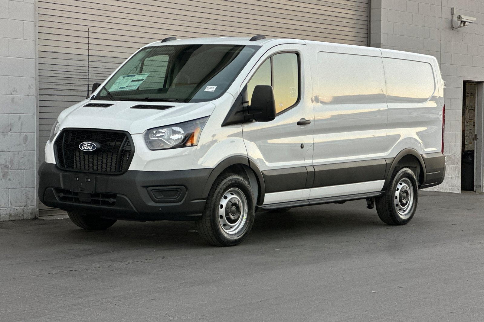 2027 Ford Transit-150 T-150 130" Low Rf 8800 GVWR RWD
