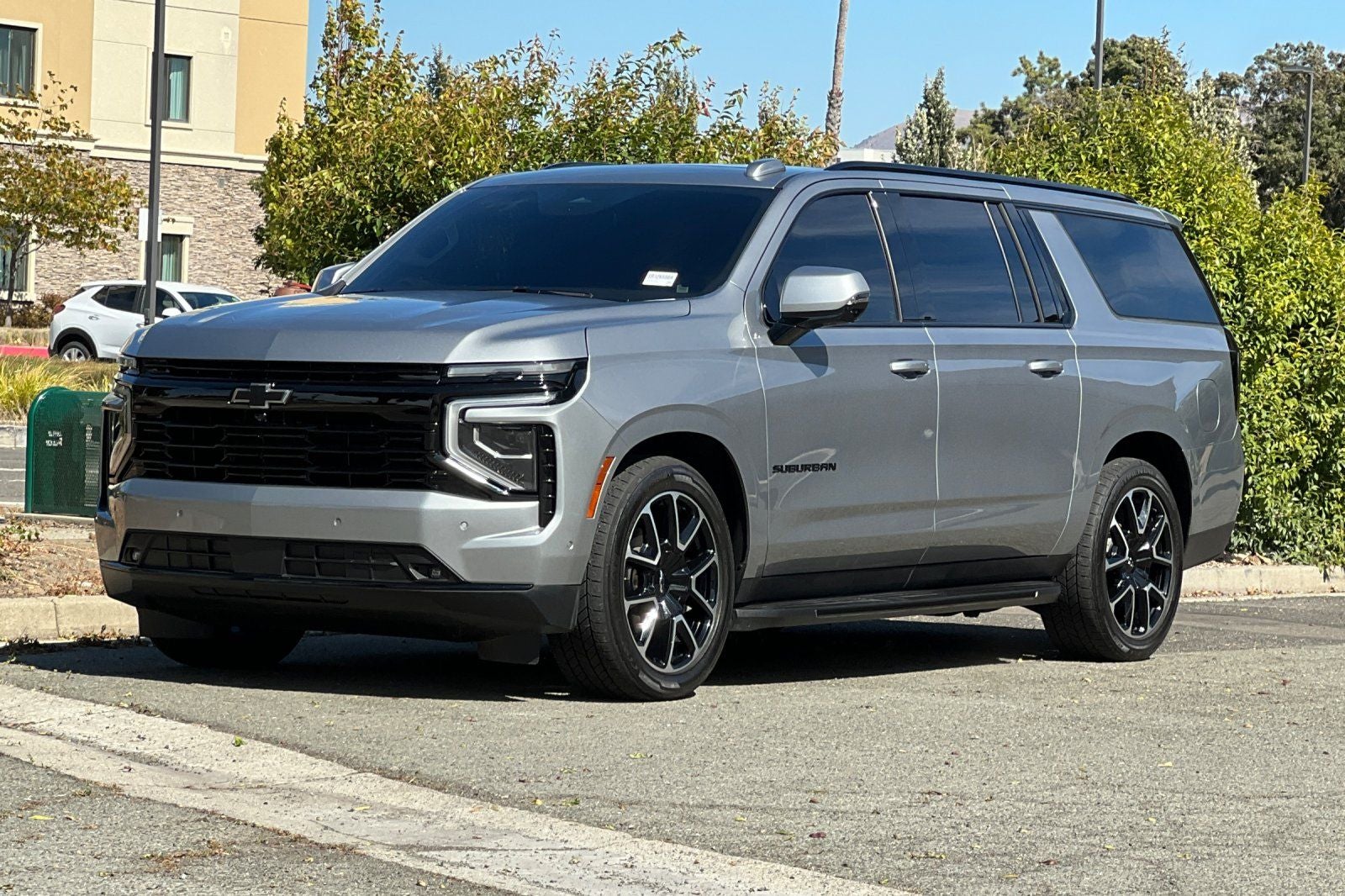 2025 Chevrolet Suburban RST