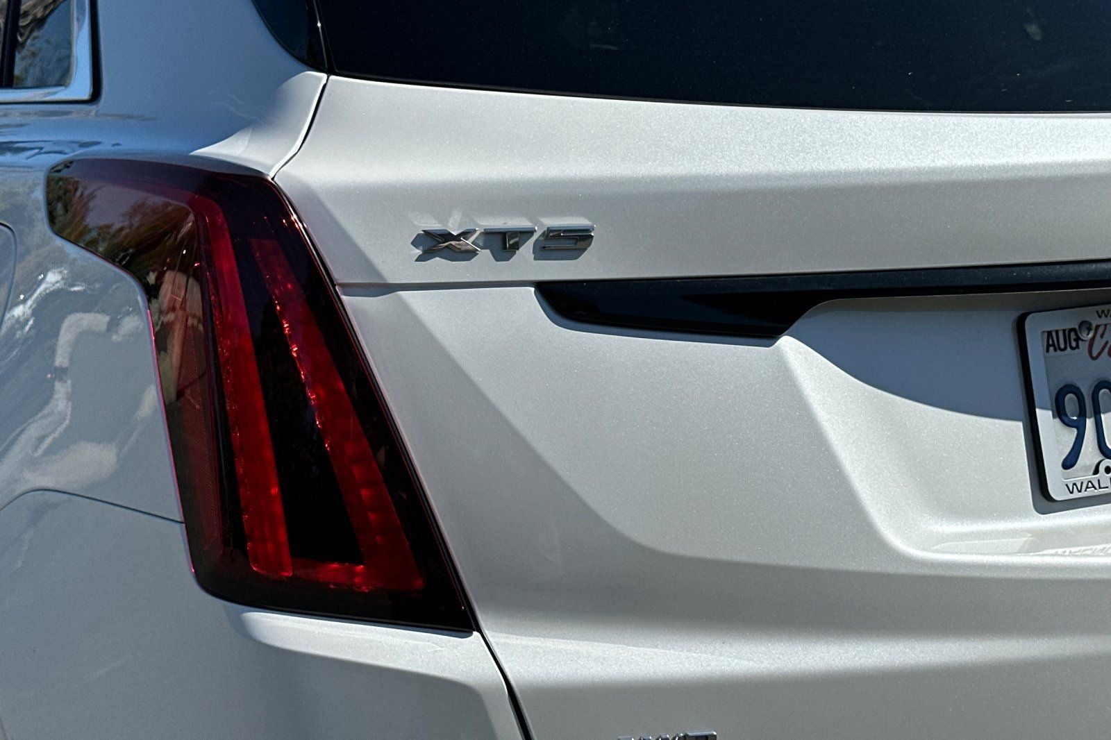 2022 Cadillac XT5 Premium Luxury