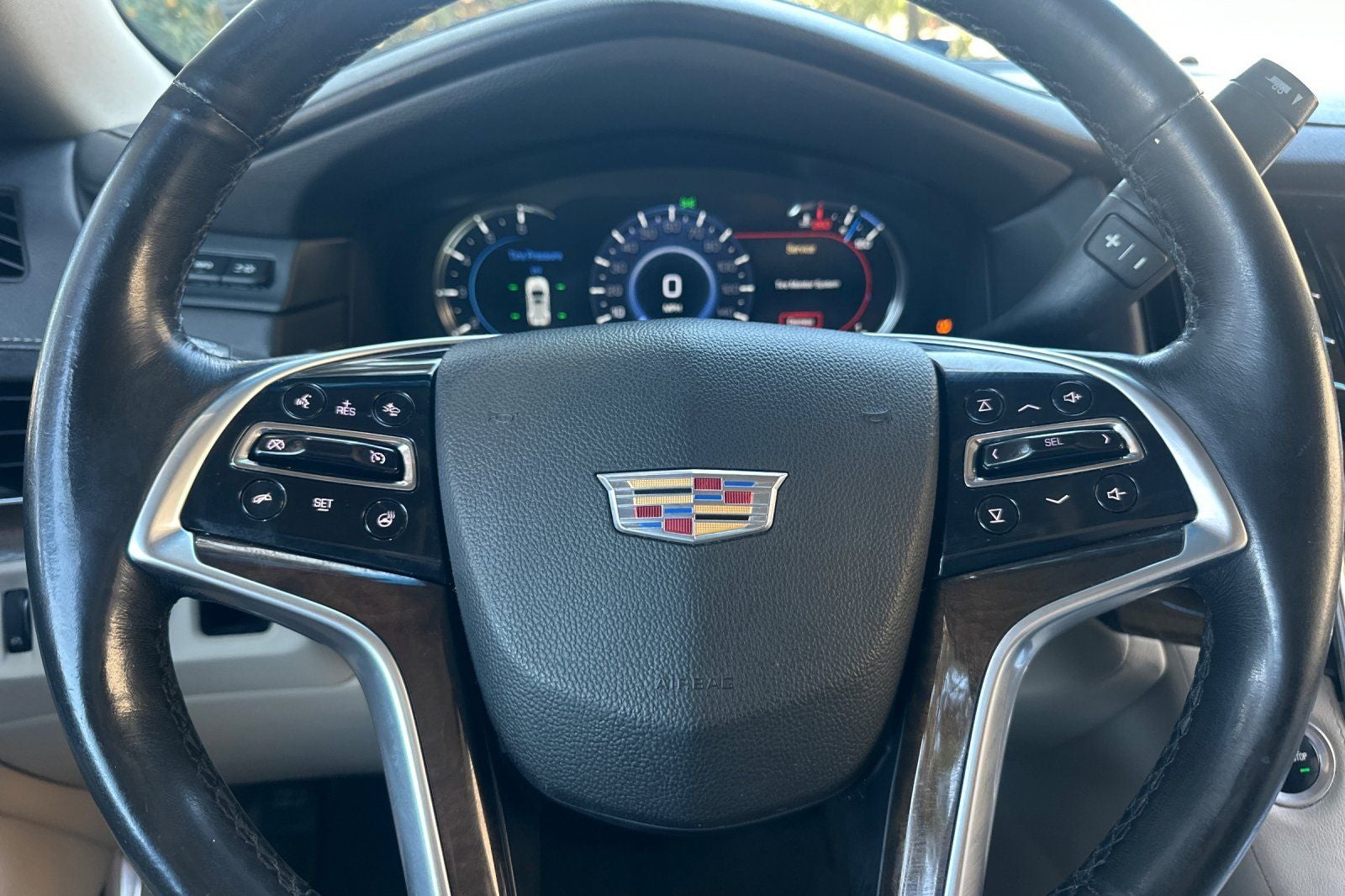 2019 Cadillac Escalade Luxury