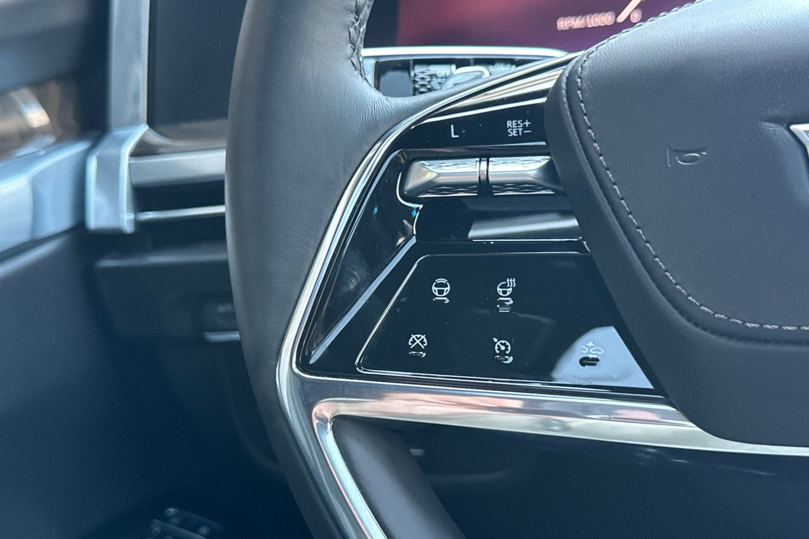 2025 Cadillac Escalade Sport Platinum