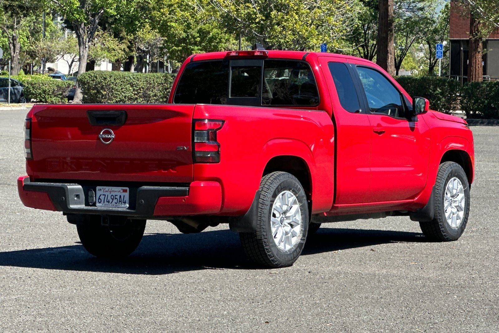 2022 Nissan Frontier SV