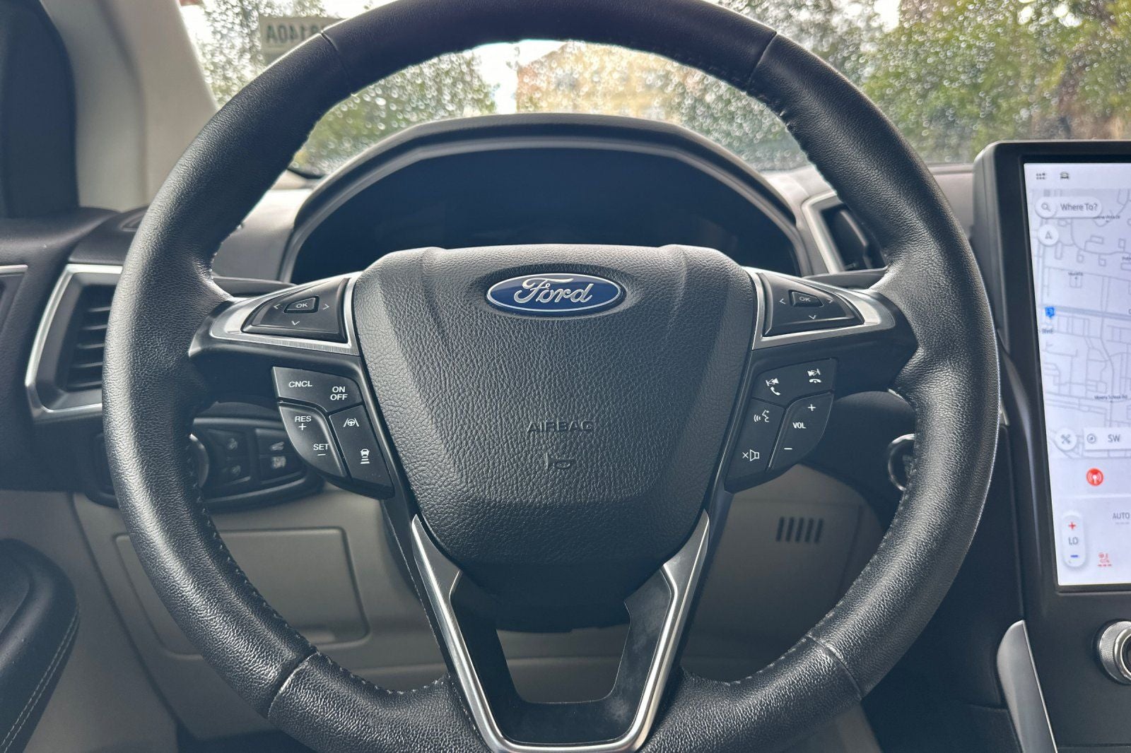 2022 Ford Edge Titanium