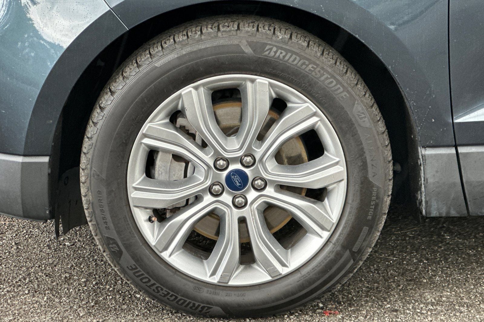 2022 Ford Edge Titanium