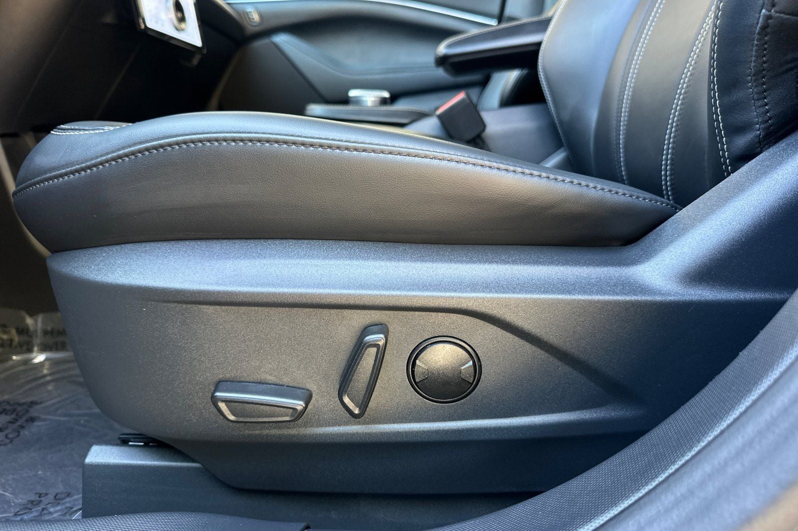 2024 Ford Mustang Mach-E Select