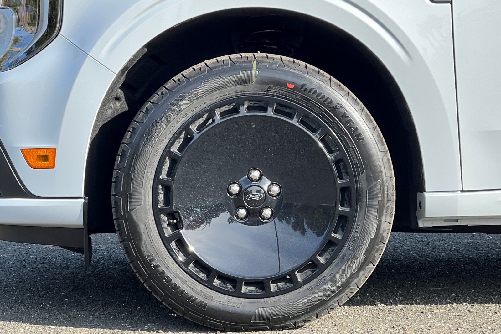 2026 Ford Maverick Lobo Standard