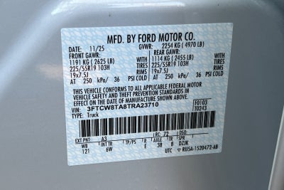 2026 Ford Maverick Lobo Standard