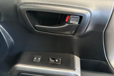2017 Toyota Tacoma SR5 V6