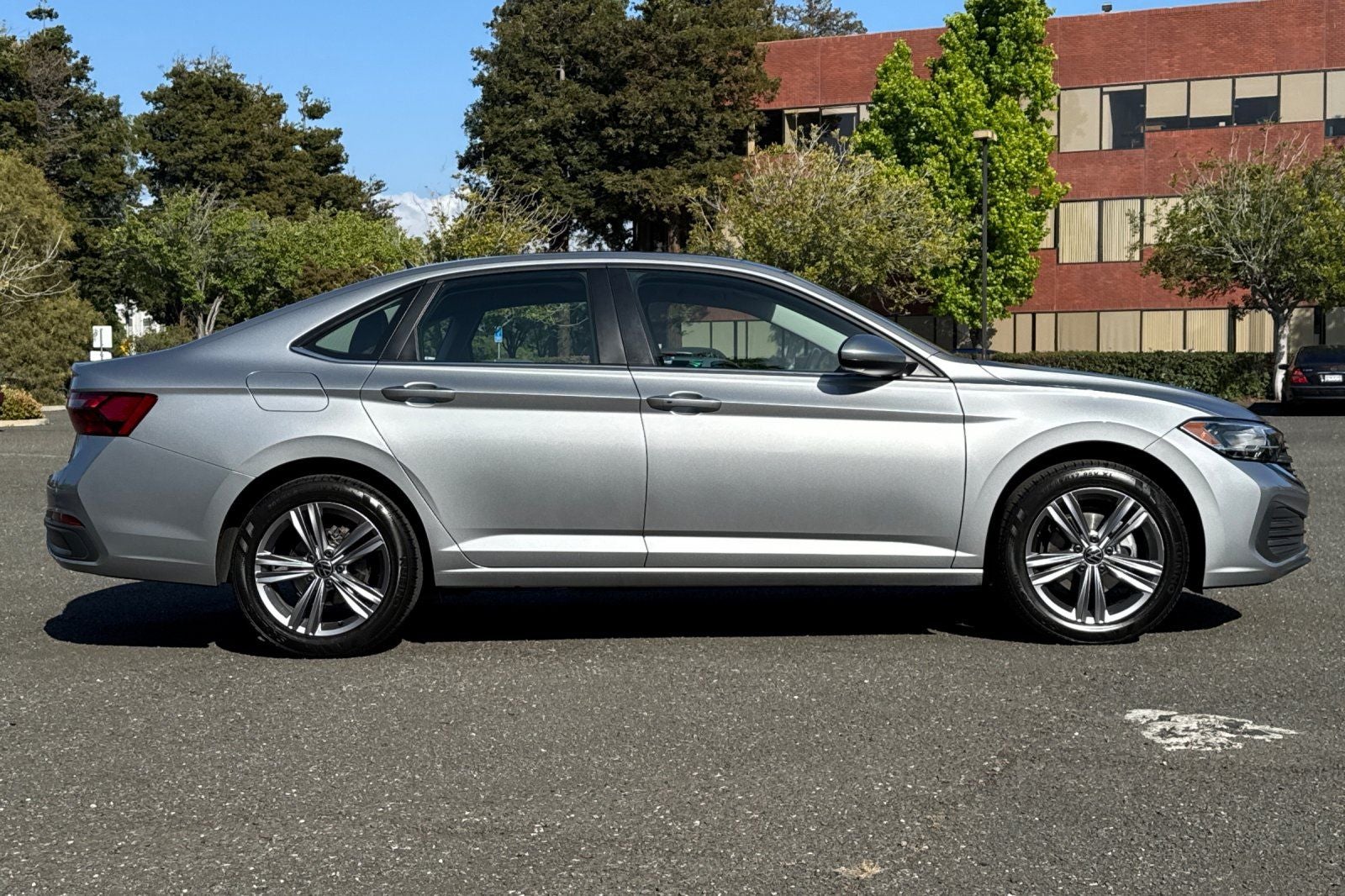 Used 2023 Volkswagen Jetta SE with VIN 3VW7M7BU0PM042670 for sale in Newark, CA