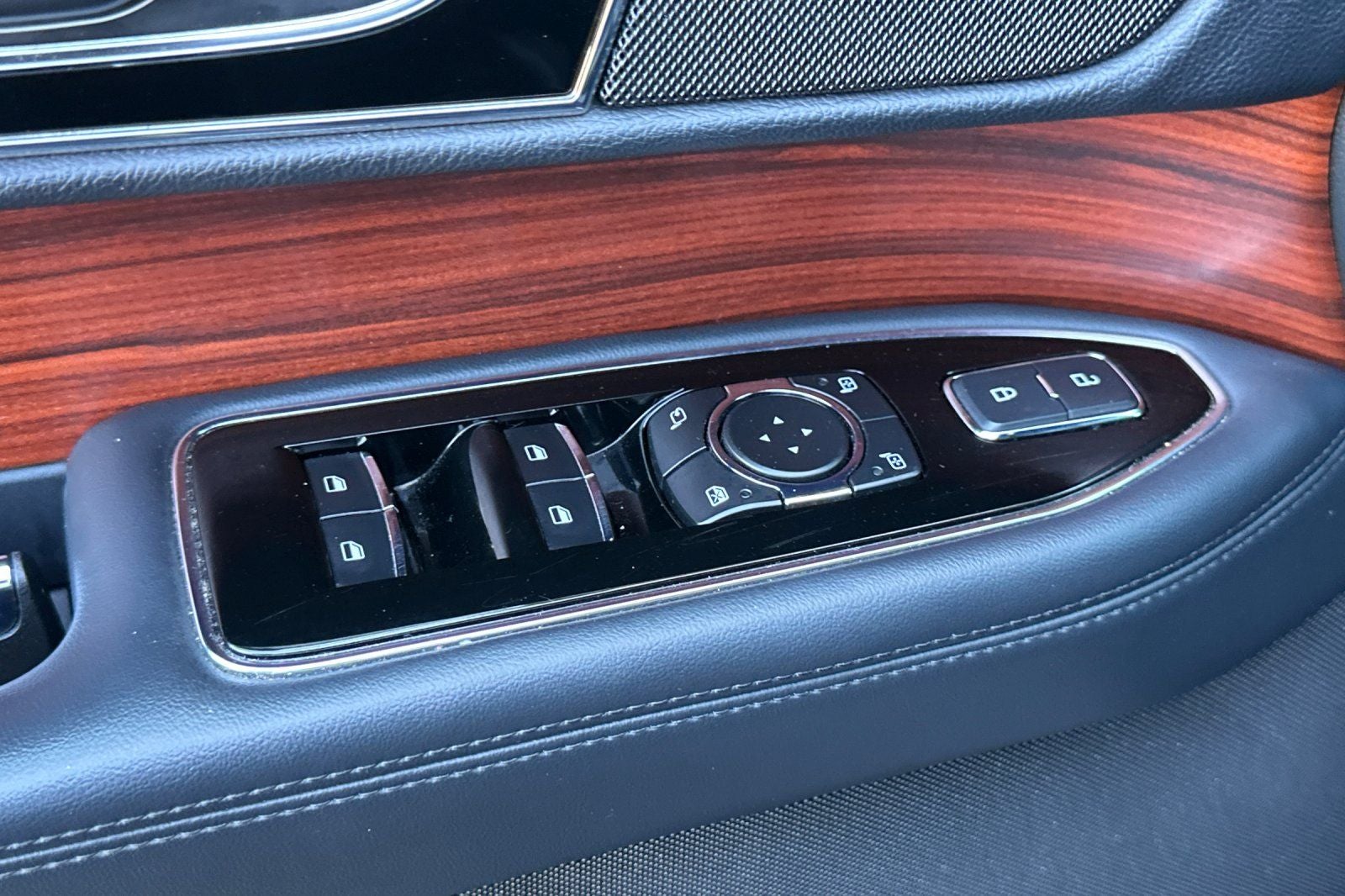 2024 Lincoln Navigator Premiere