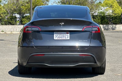 2025 Tesla Model Y Long Range