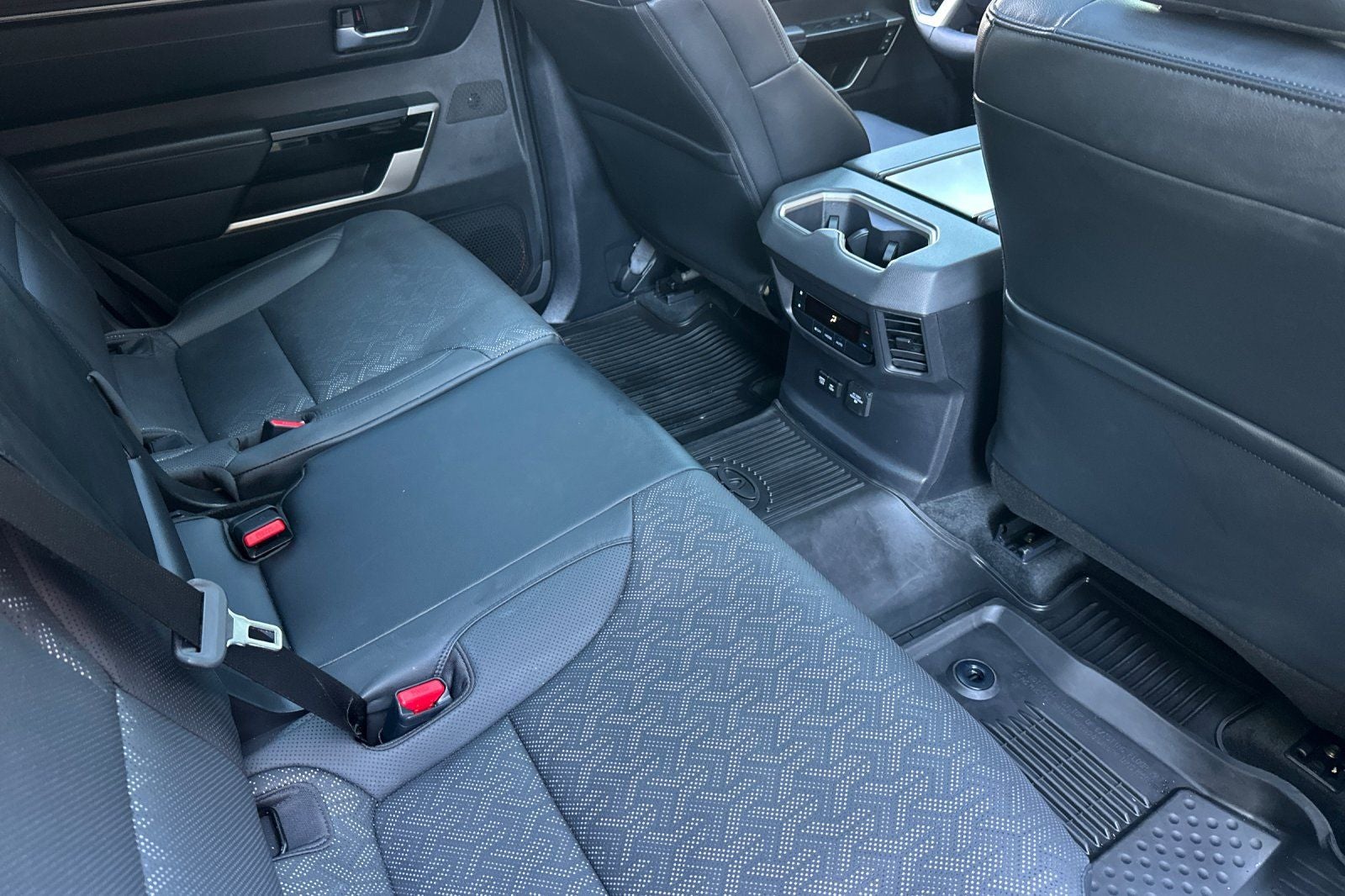 2025 Toyota Sequoia SR5
