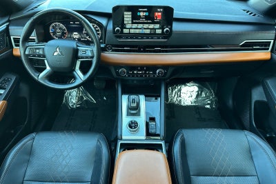 2024 Mitsubishi Outlander SEL