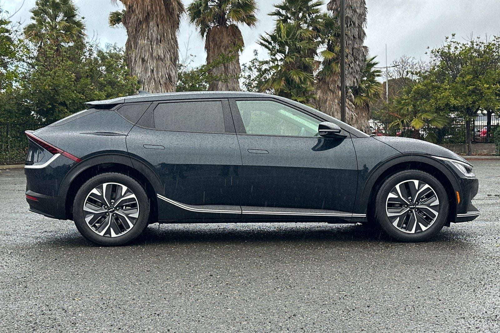 Used 2024 Kia EV6 Light L/R with VIN KNDC3DLC2R5218216 for sale in Newark, CA