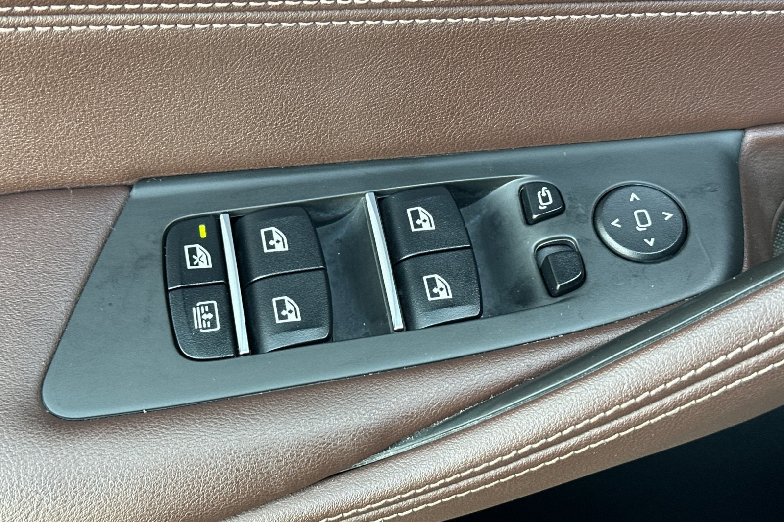 2022 BMW 5 Series M550i xDrive