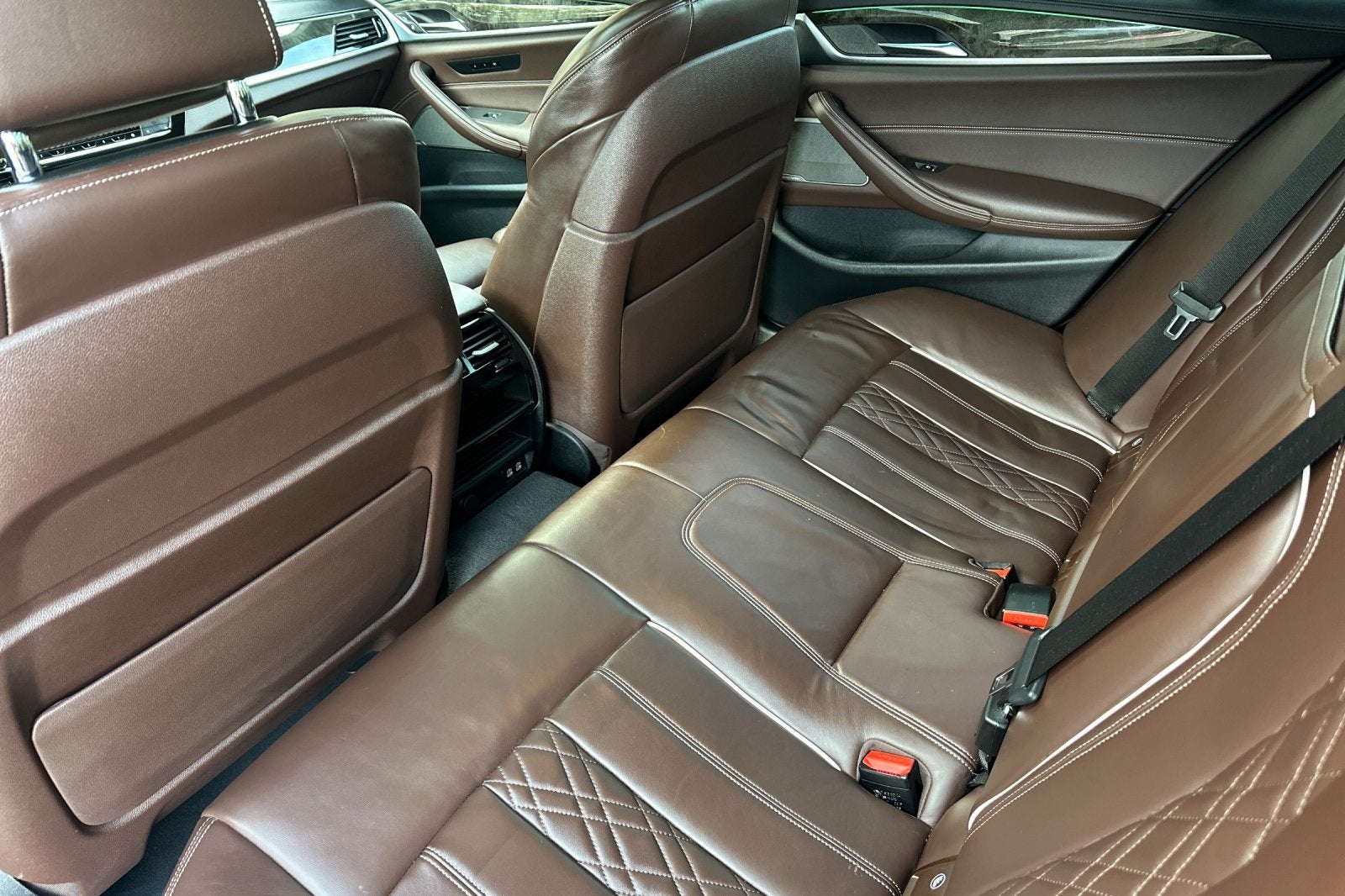 2022 BMW 5 Series M550i xDrive