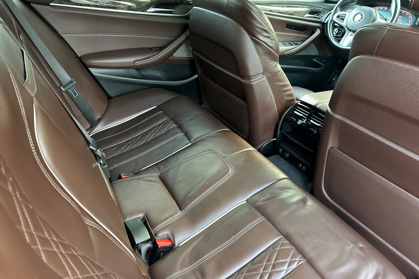 2022 BMW 5 Series M550i xDrive