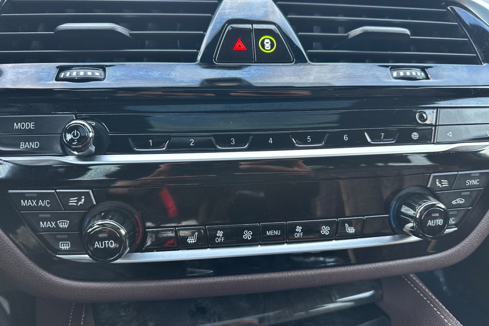 2022 BMW 5 Series M550i xDrive