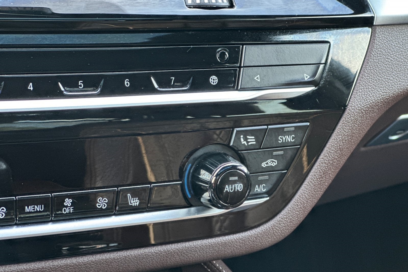 2022 BMW 5 Series M550i xDrive