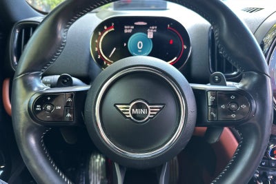 2022 MINI John Cooper Works Countryman Base