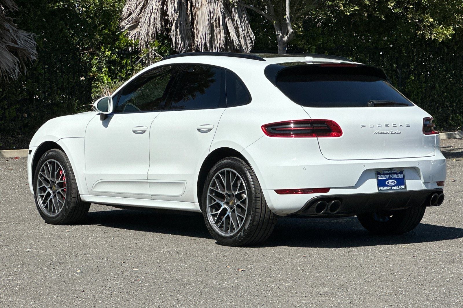 2018 Porsche Macan Turbo