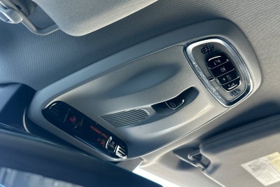 2022 Volvo XC90 T5 Momentum