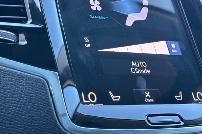 2022 Volvo XC90 T5 Momentum