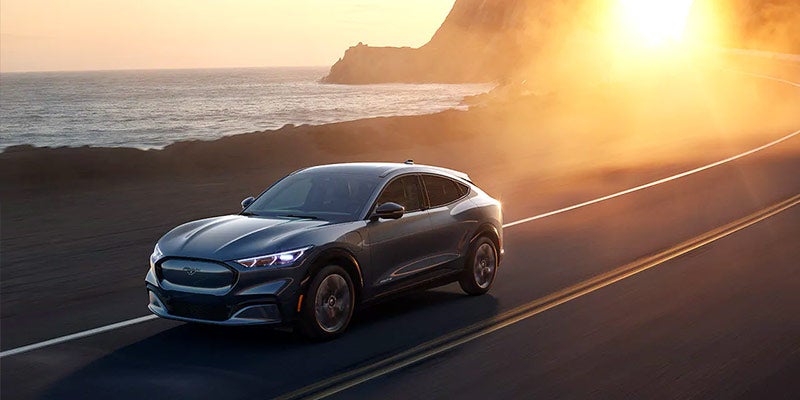 2021 Ford Mach-E sunset img
