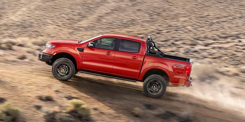 Red 2022 Ford Ranger Climbing img